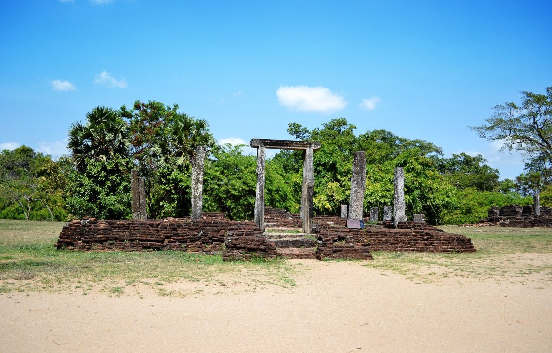 Oude Ruine Van Koningsstad Polonnaruwa